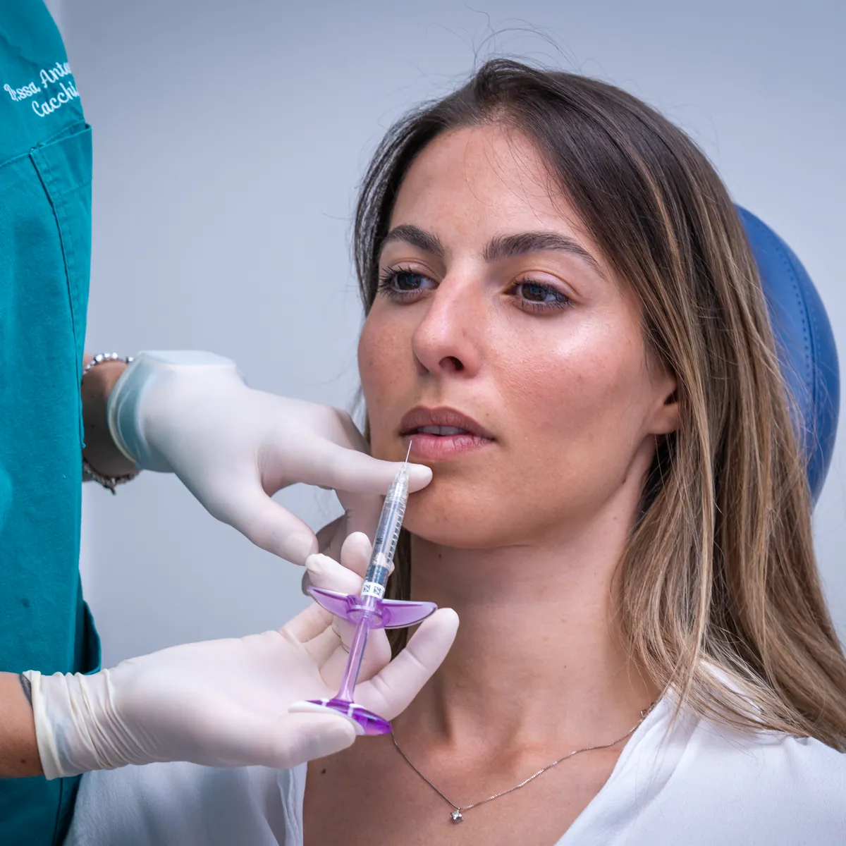 Iniezione di filler nelle aree di pertinenza odontoiatrica, Perugia