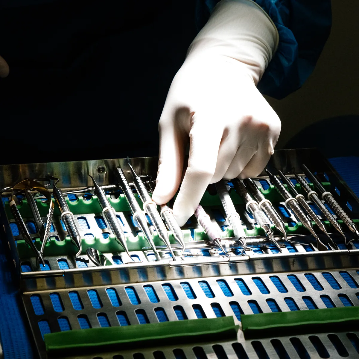 Strumentario per microchirurgia gengivale, Perugia